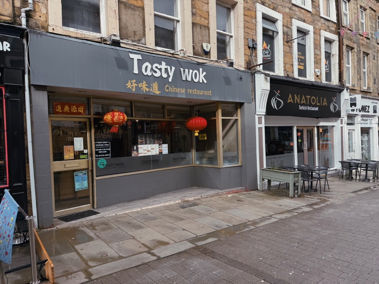 Tasty wok the Chinese restaurant situated in town centre.