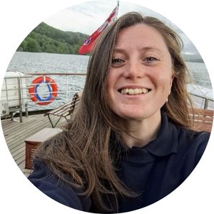 Dr Claire Holden